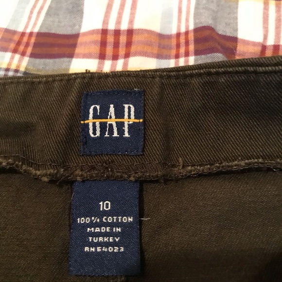 GAP MINI SKIRT 10 (summer end sale) 2 for $10. - Picture 4 of 8